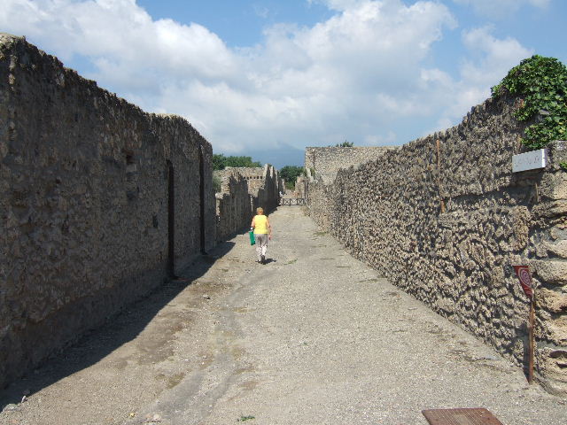 I.16.7 House with workshop. Entrance.