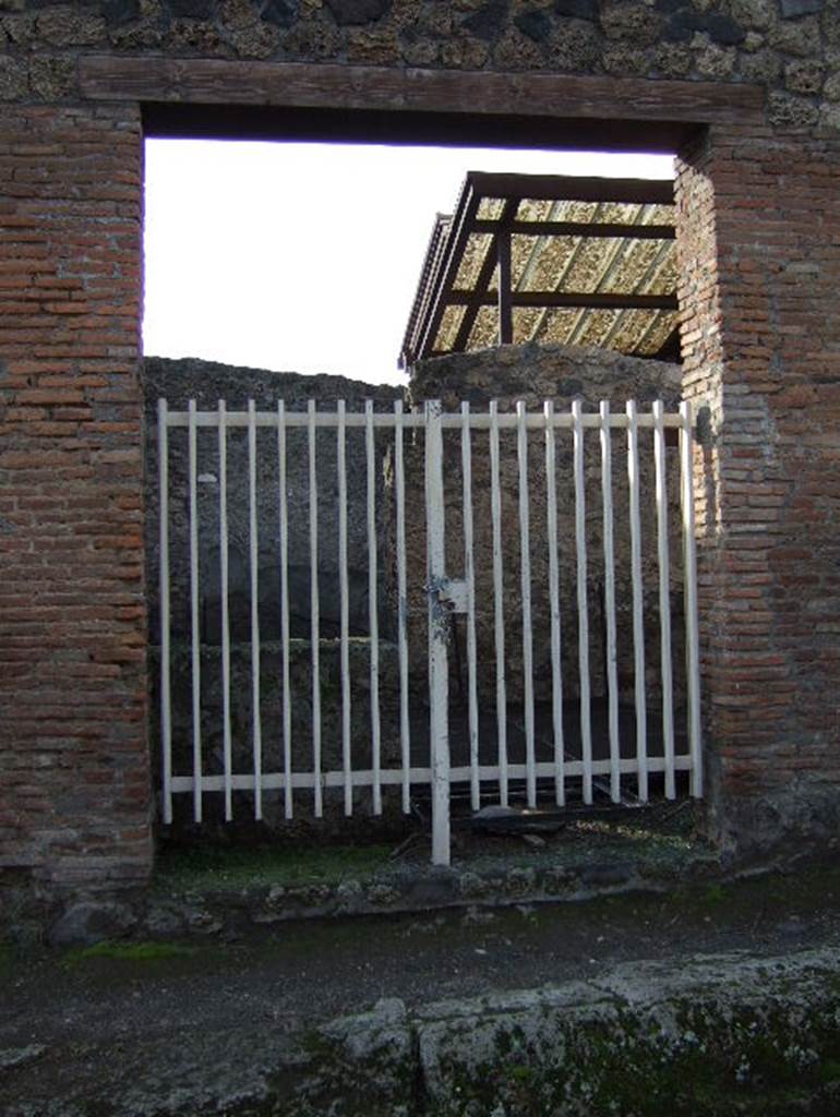 I.20.2 Pompeii. December 2005. Entrance.