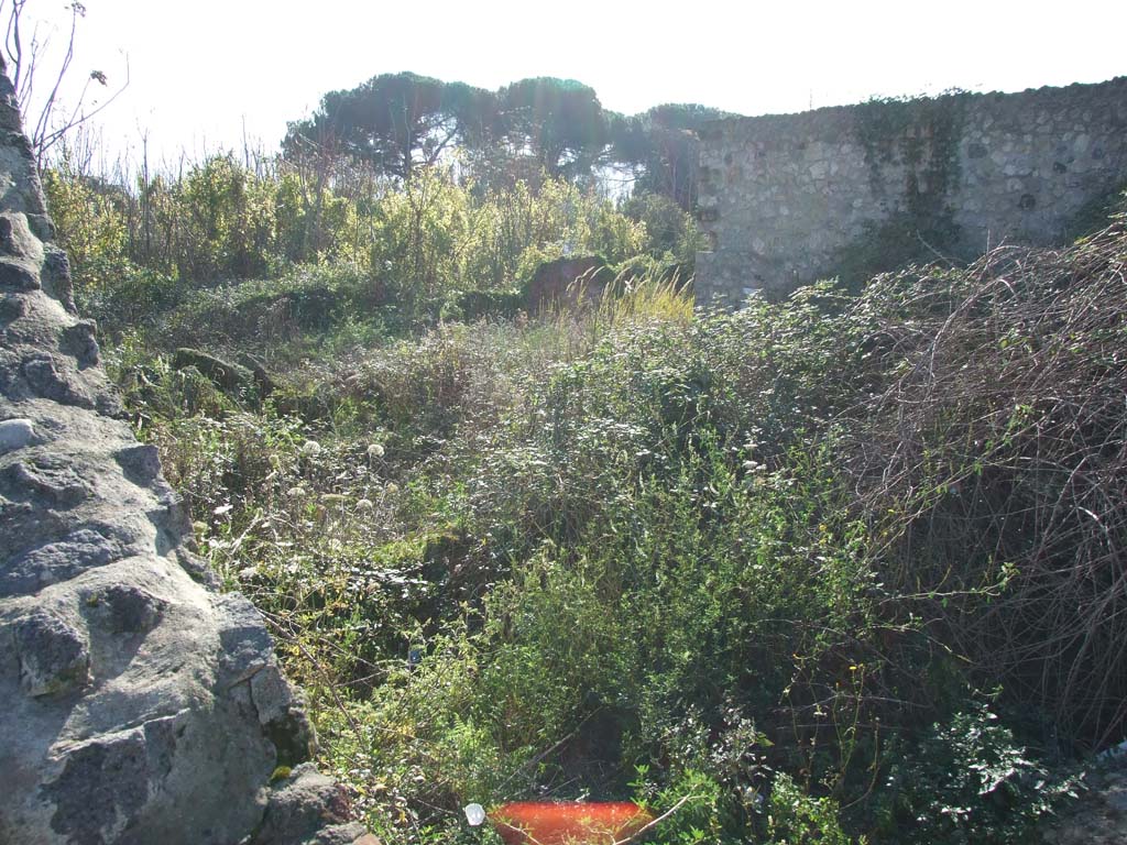 I.22.3 Pompeii. December 2006. Looking south-west from entrance.