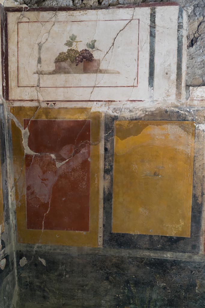 II.1.12 Pompeii. July 2021.
North wall of triclinium at west end. Photo courtesy of Johannes Eber.