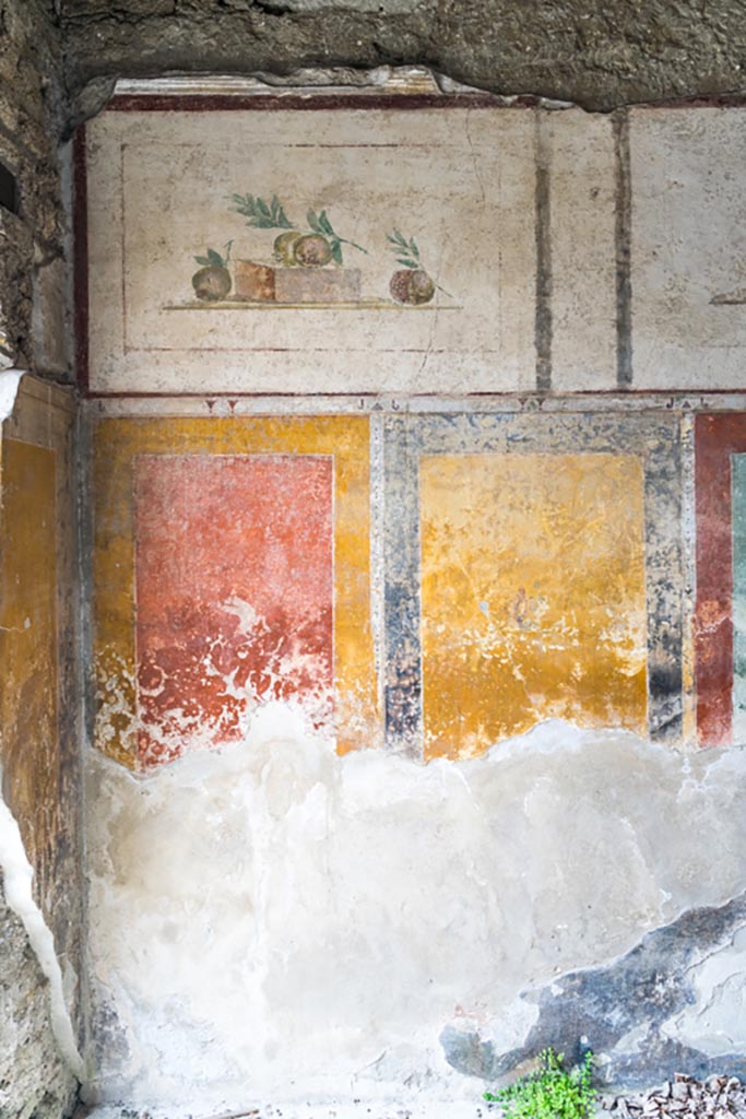 II.1.12 Pompeii. July 2021.
Triclinium, painted panels from south wall at east end. Photo courtesy of Johannes Eber.