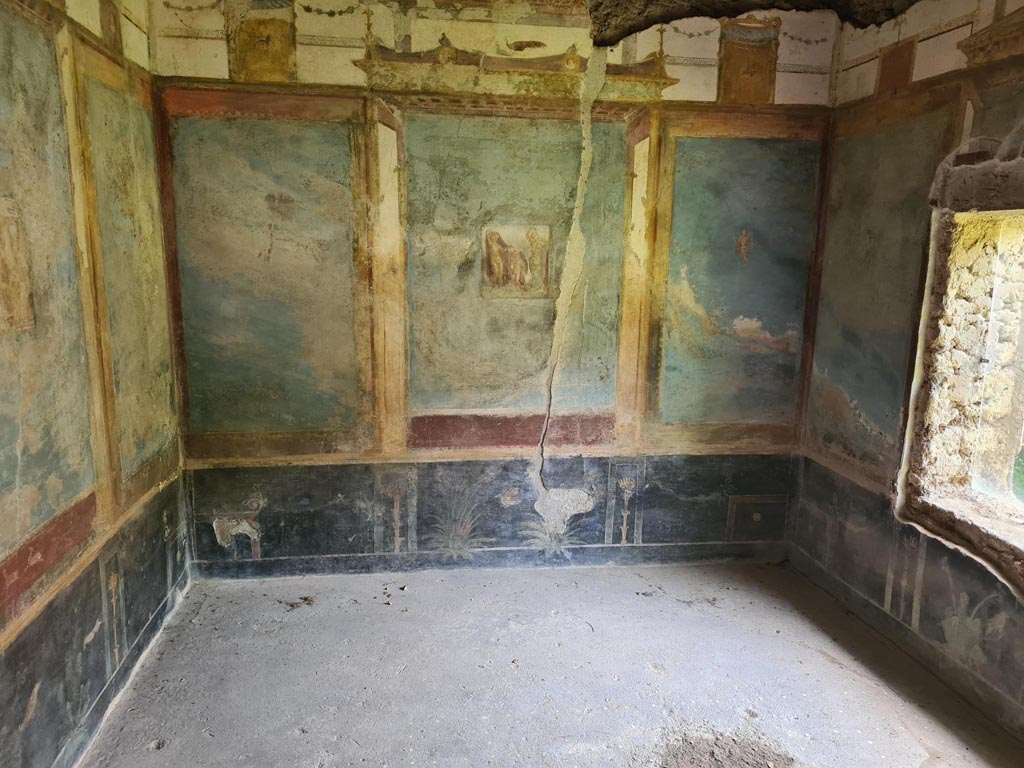 II.3.3 Pompeii. March 2009. Room 10, East wall.