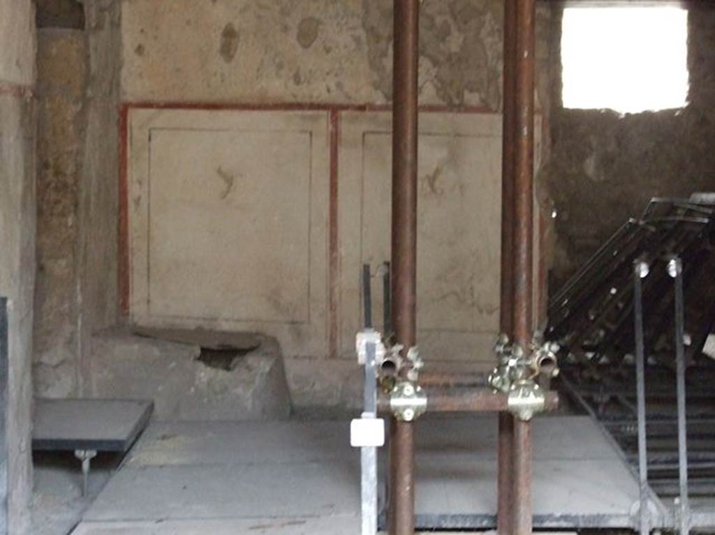 II.9.3 Pompeii. December 2006. Room 11, atrium, looking towards north-east corner with well. 