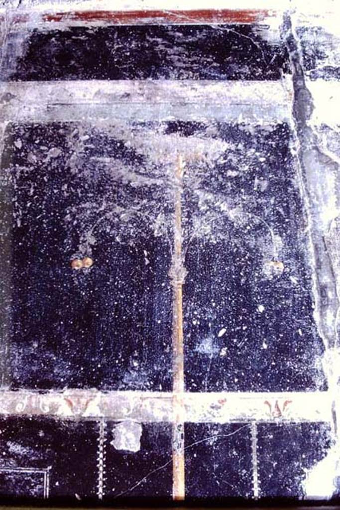 III.2.1 Pompeii. 1968. Room 7, oecus, detail from north end of east wall.
Photo by Stanley A. Jashemski.
Source: The Wilhelmina and Stanley A. Jashemski archive in the University of Maryland Library, Special Collections (See collection page) and made available under the Creative Commons Attribution-Non Commercial License v.4. See Licence and use details.
J68f0401