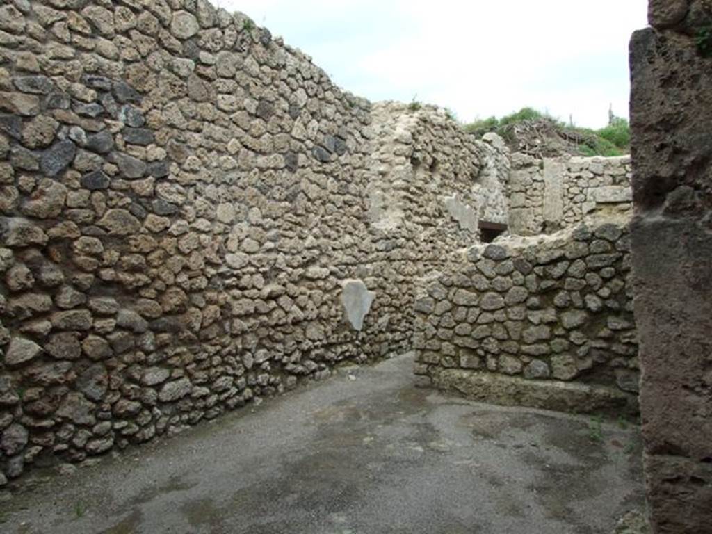 III.4.3 Pompeii. March 2009. Room 4. Looking north east.