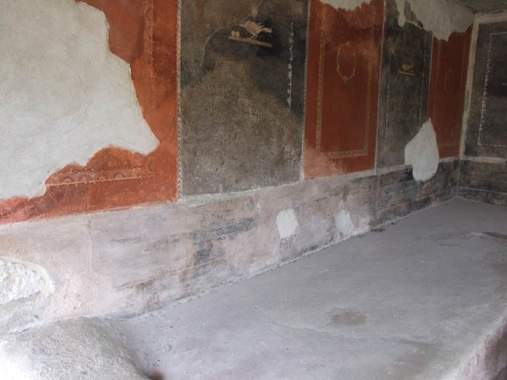 III.4.3 Pompeii. March 2009. Room 3. South wall with triclinium.