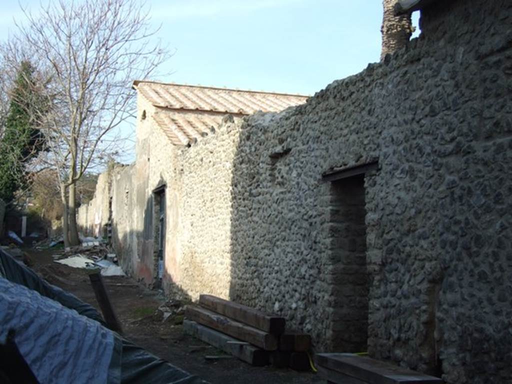 III.4.b. Pompeii.  December 2007. 
External wall showing site of election graffiti between III.4.b and III.4.a.

