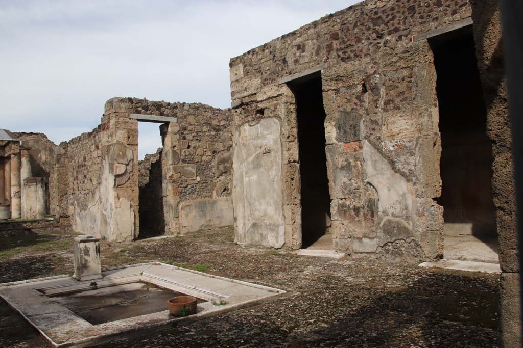V.1.7, Pompeii. October 2020.
Looking north-east across atrium 4 towards doorway to room 13, tablinum, room 10, corridor, room 9 east ala, and rooms 8 and 7.
Photo courtesy of Klaus Heese.