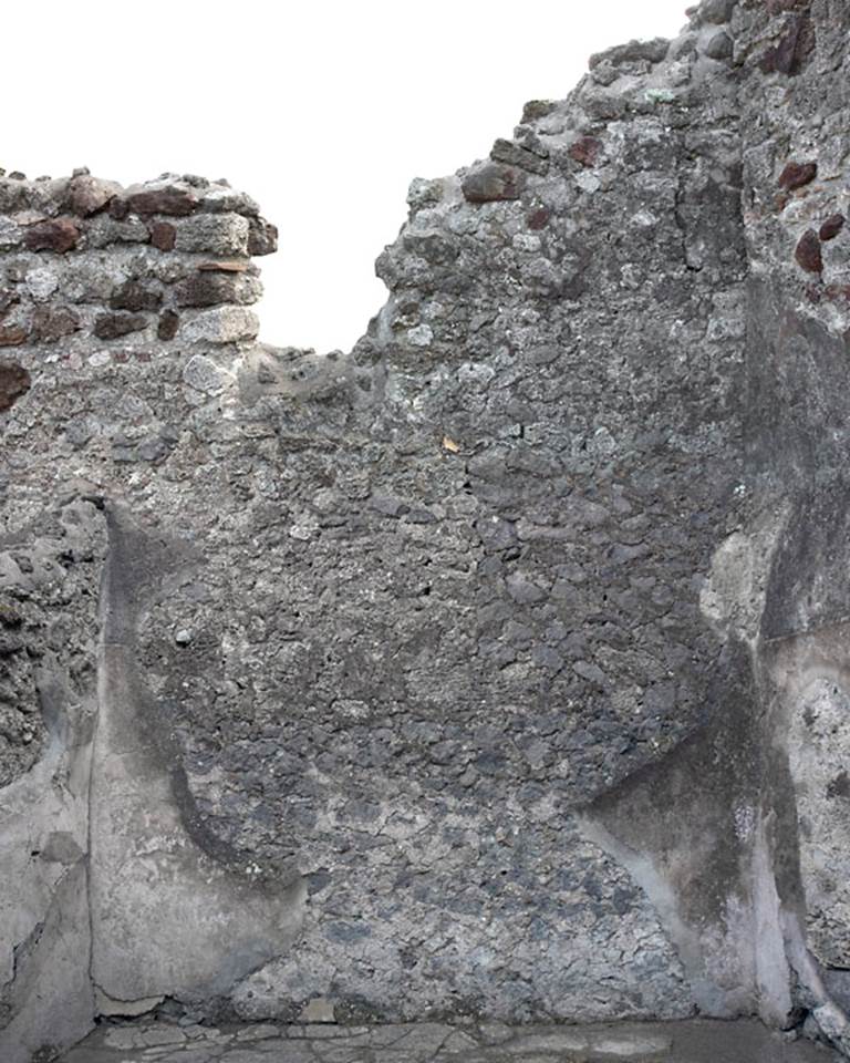 V.1.7 Pompeii. c.2005-7. Room 11, east wall. Photo by Hans Thorwid.
Photo courtesy of Swedish Pompeii Project.