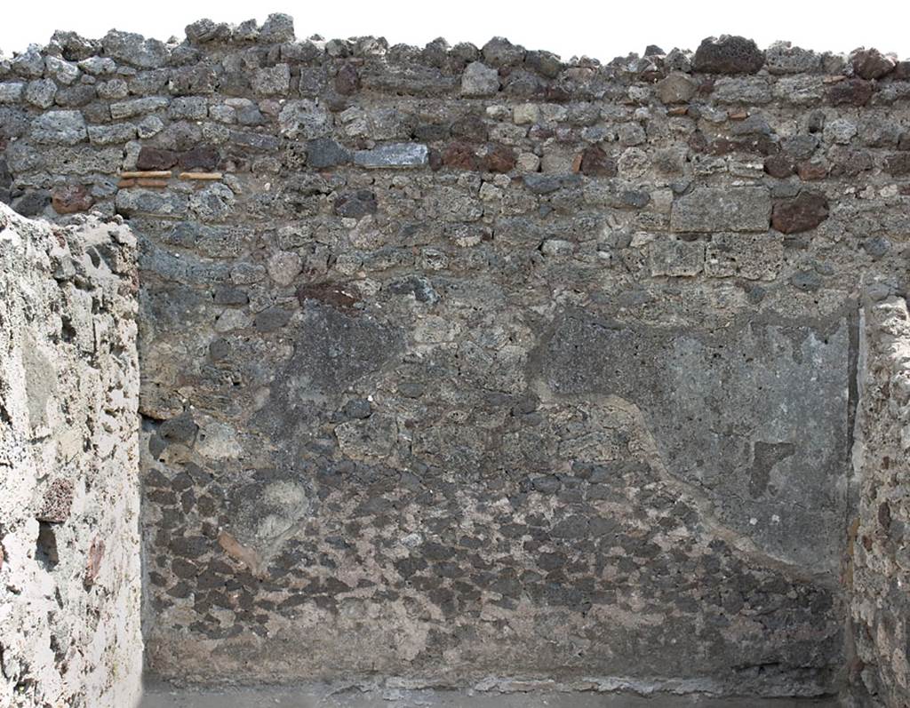 V.1.7 Pompeii. c.2005-7. Room “a”, looking towards east wall. Photo by Hans Thorwid.
Photo courtesy of Swedish Pompeii Project.