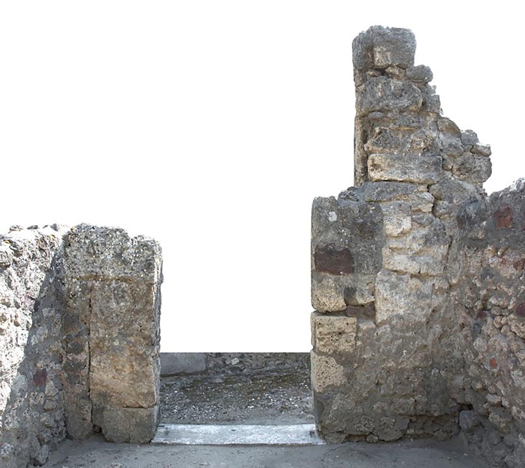 V.1.7 Pompeii. c.2005-7.
Room “a”, west wall with doorway to corridor 10. Photo by Hans Thorwid.
Photo courtesy of Swedish Pompeii Project.