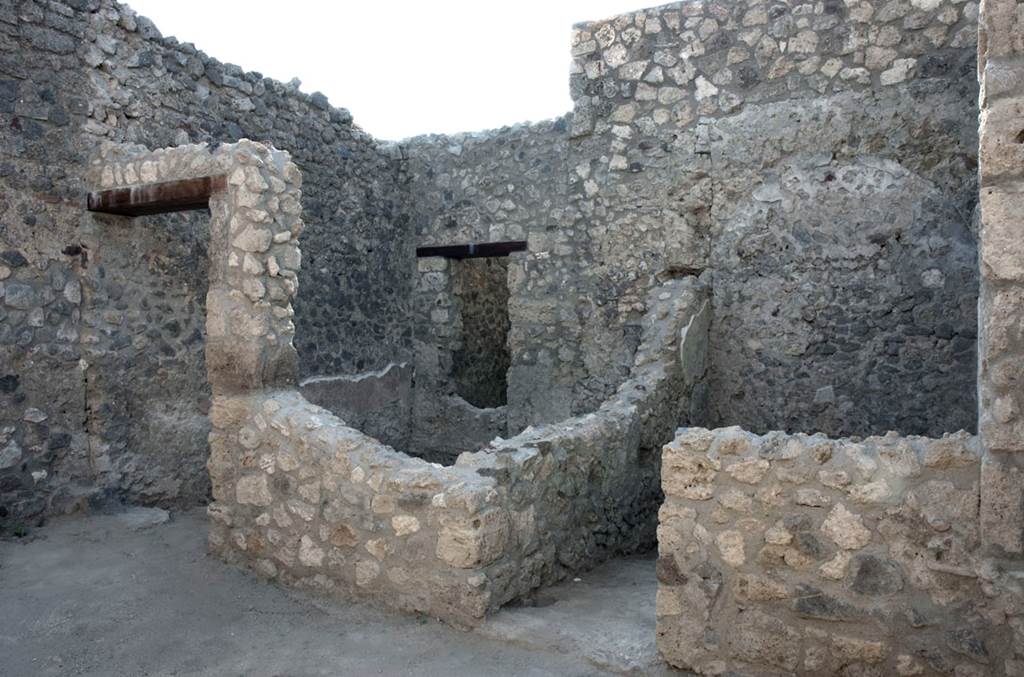 V.1.23 Pompeii. c.2008-2009.
Room “p”, on left, and room “o”, on right, after restoration. Photo by Hans Thorwid.
“These rooms were destroyed in the 1980 earthquake.”
Photo and words courtesy of the Swedish Pompeii Project.