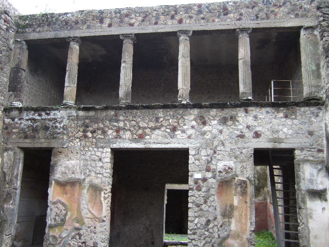 V.2.h   Casa del Cenacolo