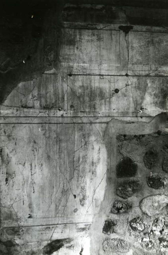 V.2.h Pompeii. 1968. Room “i”, left N wall.
Photo courtesy of Anne Laidlaw.
American Academy in Rome, Photographic Archive. Laidlaw collection _P_68_7_6.
