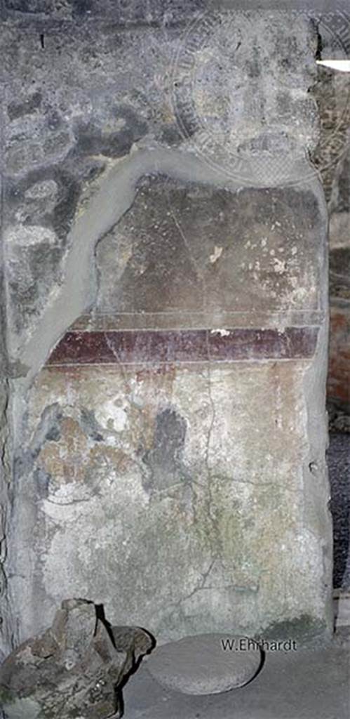 V.2.h Pompeii. Room I, west wall, south end.
Photo by W. Ehrhardt. Photo © Deutsches Archäologisches Institut, Abteilung Rom, Arkiv.
See http://arachne.uni-koeln.de/item/bauwerksteil/3379