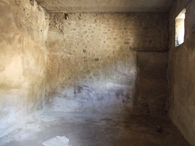 V.2.i Pompeii. March 2009. Room 3a, Looking west towards doorway to entrance corridor.