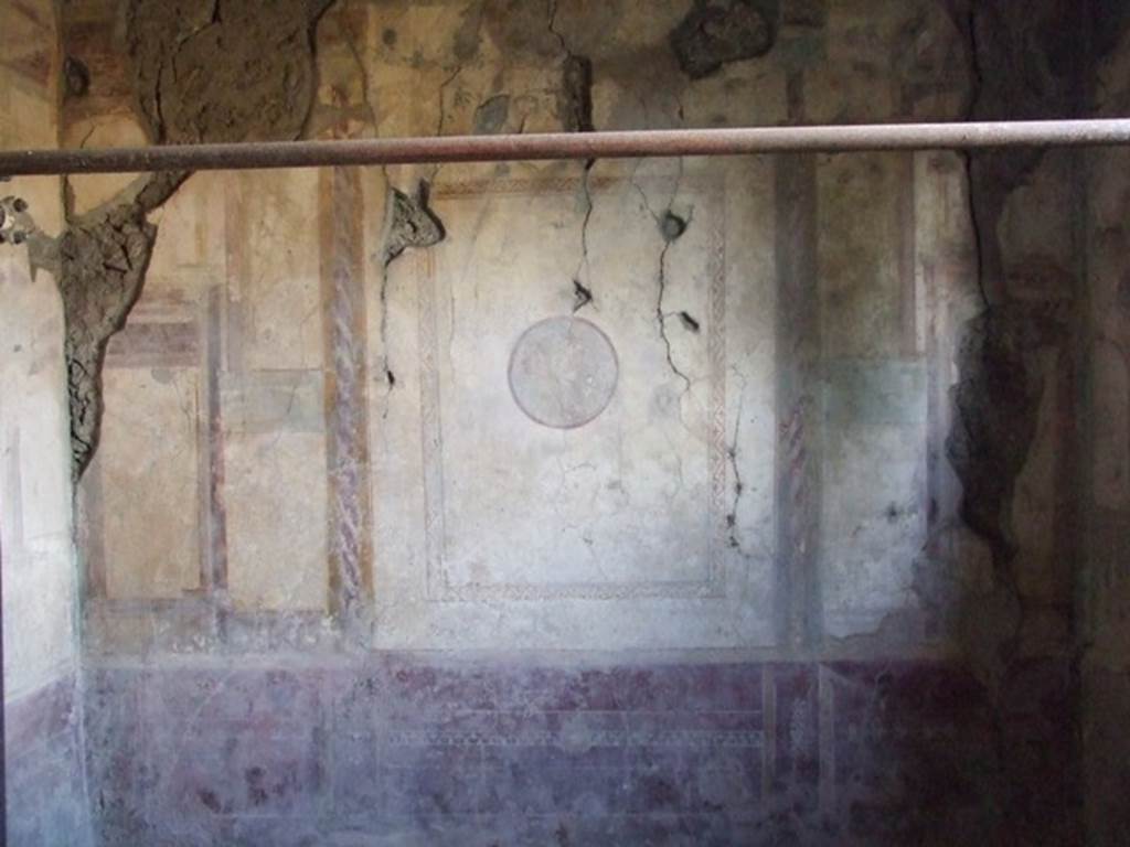 V.2.i Pompeii. December 2007. Room 4.