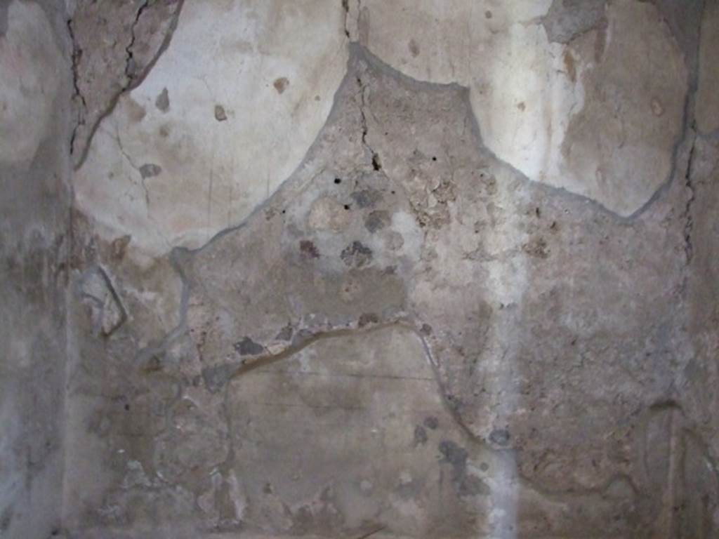 V.2.i Pompeii. March 2009. Room 2b, North wall.