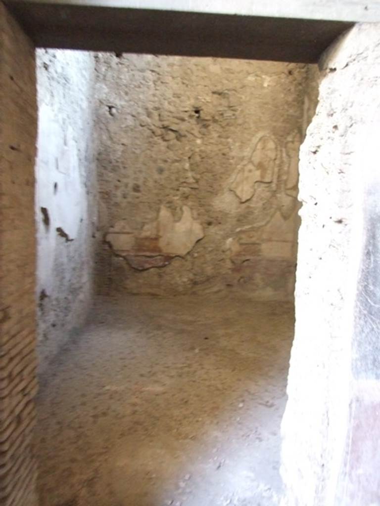 V.2.i Pompeii. December 2007. Room 9.