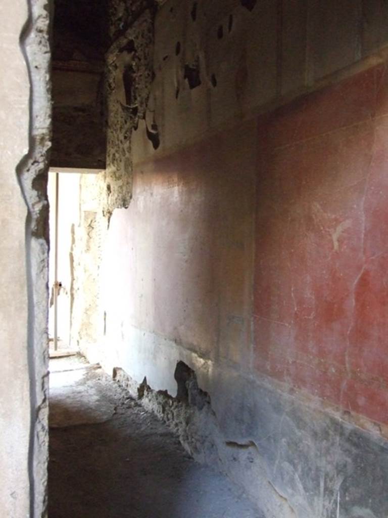 V.2.i Pompeii. December 2007. Room 10. Corridor to peristyle.le.