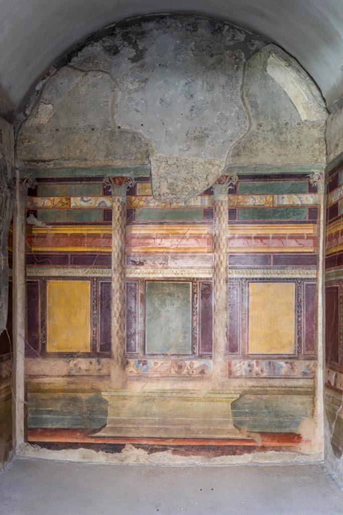 V.2.i Pompeii. March 2023.
Room 18, south wall of bedroom or small dining room? Photo courtesy of Johannes Eber.