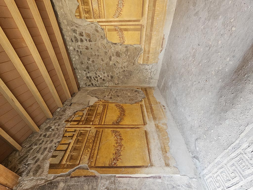 V.2.i Pompeii. December 2007. Room 19, west wall of exedra.