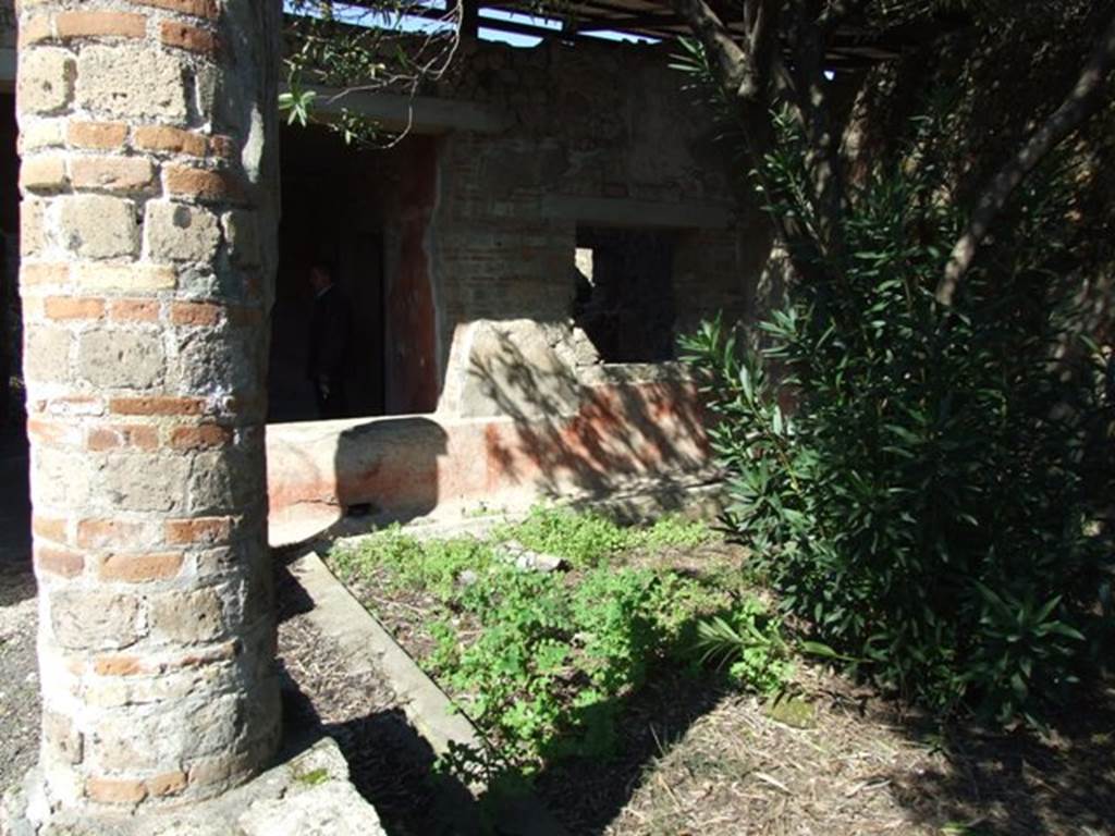 V.3.4 Pompeii. March 2009. North end of garden area.  