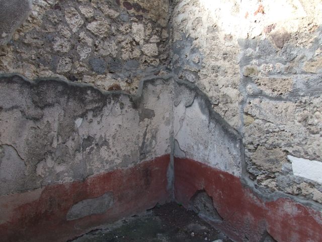 VI.1.10 Pompeii. December 2007. Looking south from garden area.