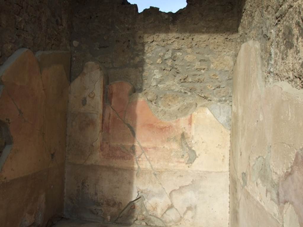 VI.1.10 Pompeii. December 2007. Room 4, north wall of ala on north side of atrium.
According to PPM – this wall was painted with a black zoccolo/dado and in the centre of the middle zone was a central red panel with viola borders.
In the centre was a painting of Narcissus, according to the manuscript of the Giornale degli Scavi 1763 to 1784 at the Biblioteca della Societa di Storia Patria di Napoli.
See Carratelli, G. P., 1990-2003. Pompei: Pitture e Mosaici, 4. Roma: Istituto della enciclopedia italiana, (p.63)
