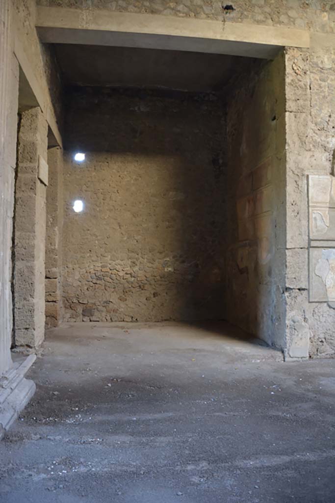 VI.2.4 Pompeii, December 2017. Looking towards south ala.
Foto Annette Haug, ERC Grant 681269 D�COR.
