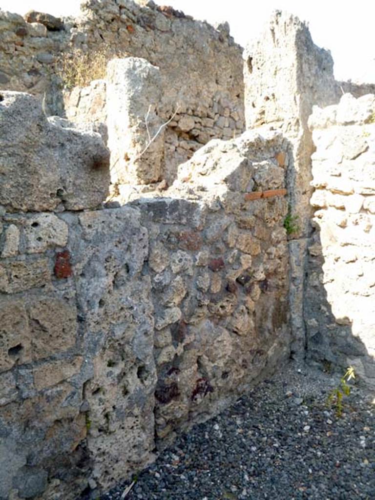 VI.2.10 Pompeii.  Small house.  December 2007.  North wall of atrium.