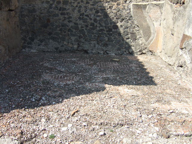VI.2.11 Pompeii. September 2005. Doorway to cubiculum in north-east corner.