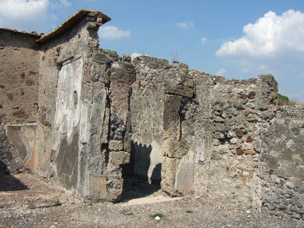 VI.2.11 Pompeii. Niche.