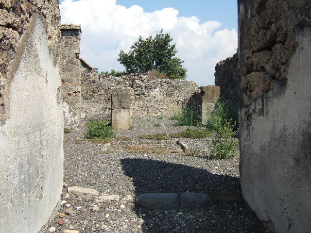 VI.2.12 Pompeii. September 2005. Room 2, atrium with impluvium.