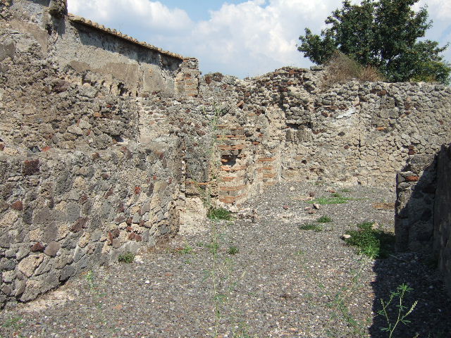 VI.2.12 Pompeii. September 2005. Room 12, site of stairs to upper floor.