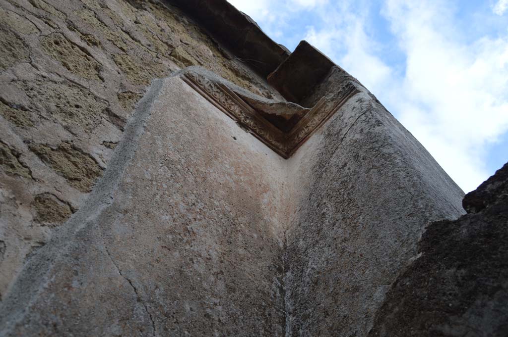 VI.2.25 Pompeii. March 2018. Upper wall in cubiculum.
Foto Taylor Lauritsen, ERC Grant 681269 DÉCOR.