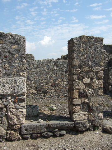 VI.5.1 Steps to upper floor. 
Linked to VI.5.2 VI.5.3 VI.5.22.