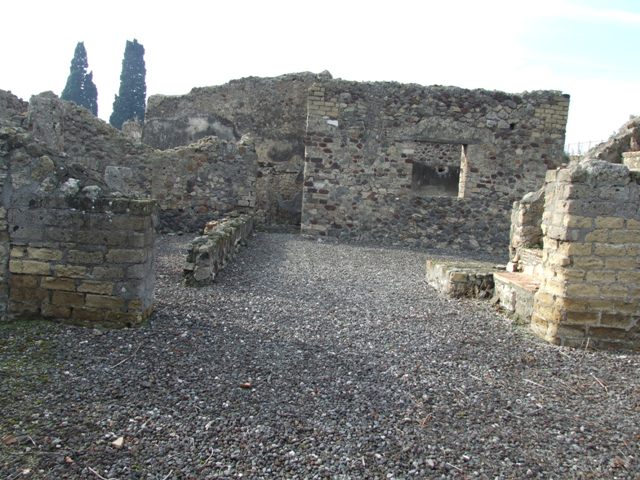VI.5.3 Pompeii. December 2007. Room 19, doorway to room at western end.