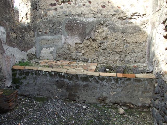 VI.5.4 Pompeii. December 2007. Doorway to room 2, triclinium.