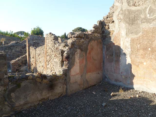 VI.5.10 Pompeii. December 2007. Doorway to room 12.