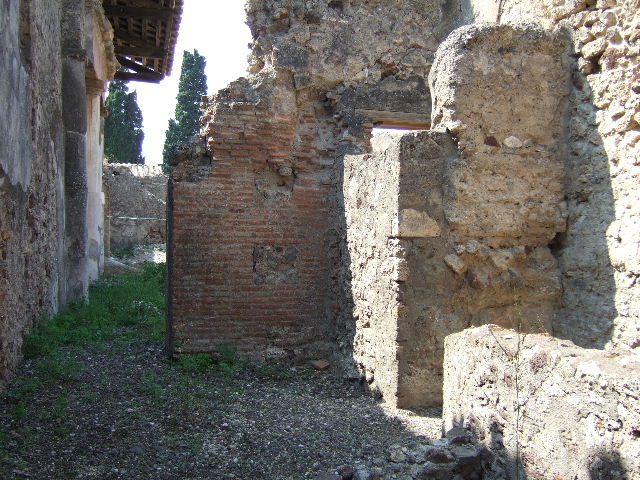 VI.5.21 Rear entrance of VI.5.5.