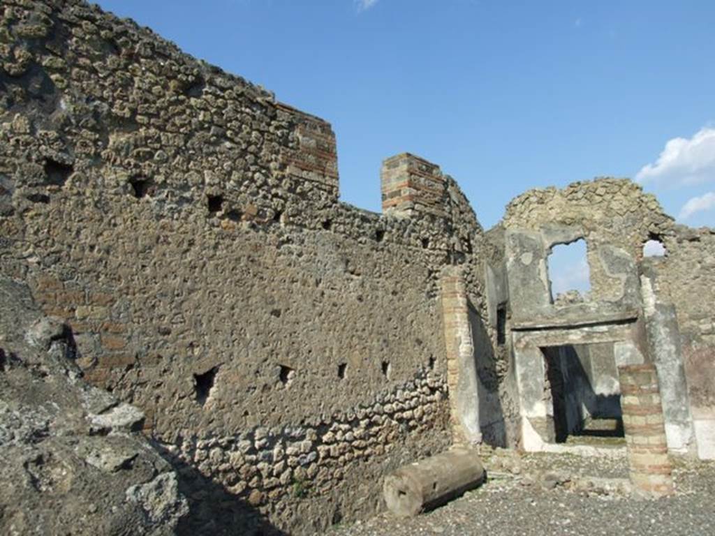 VI.7.1 Pompeii. March 2009. North wall of atrium area.