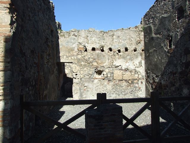 VI.7.5 Pompeii. March 2009. Looking west across rear room.