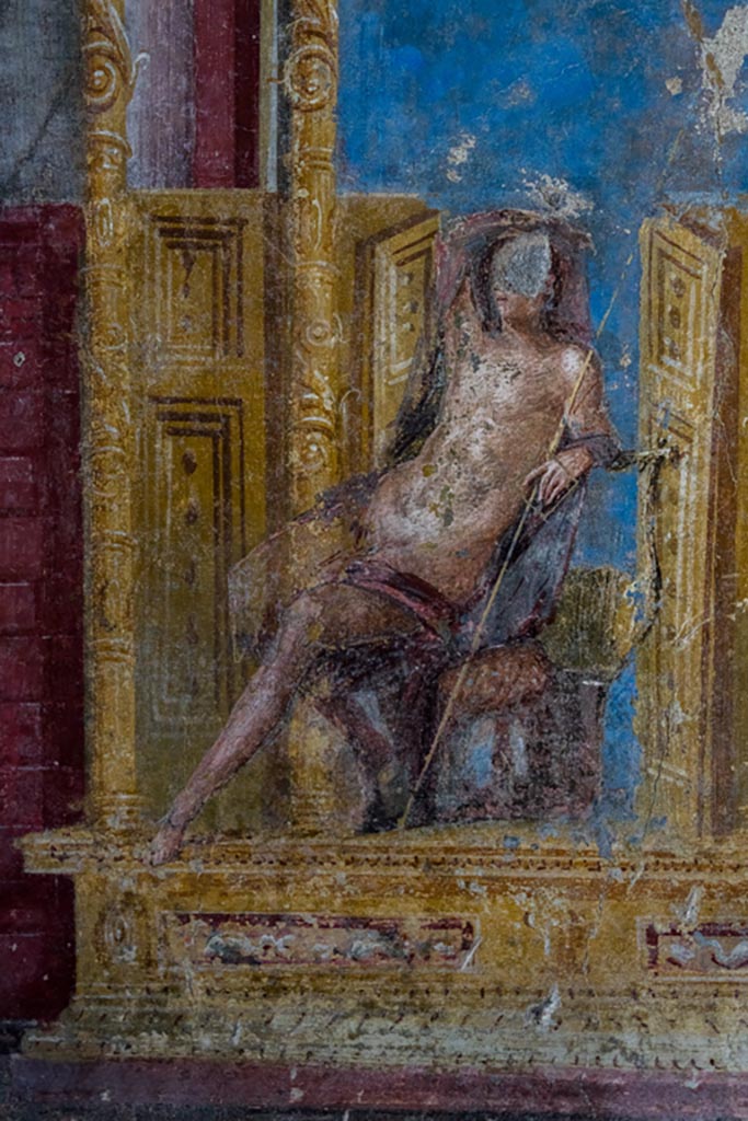 VI.7.23 Pompeii. October 2023.
Cubiculum. South alcove, south wall, detail of Apollo seated. Photo courtesy of Johannes Eber.