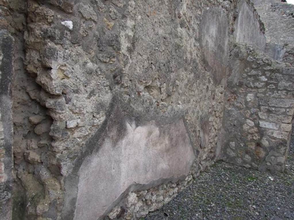VI.8.17 Pompeii. Shop with dwelling. December 2007. South wall.