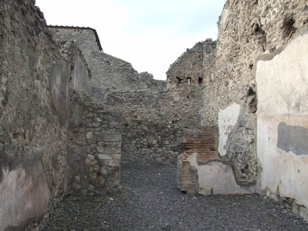 VI.8.17 Pompeii. Shop with dwelling. December 2007. West wall with door to rear room.