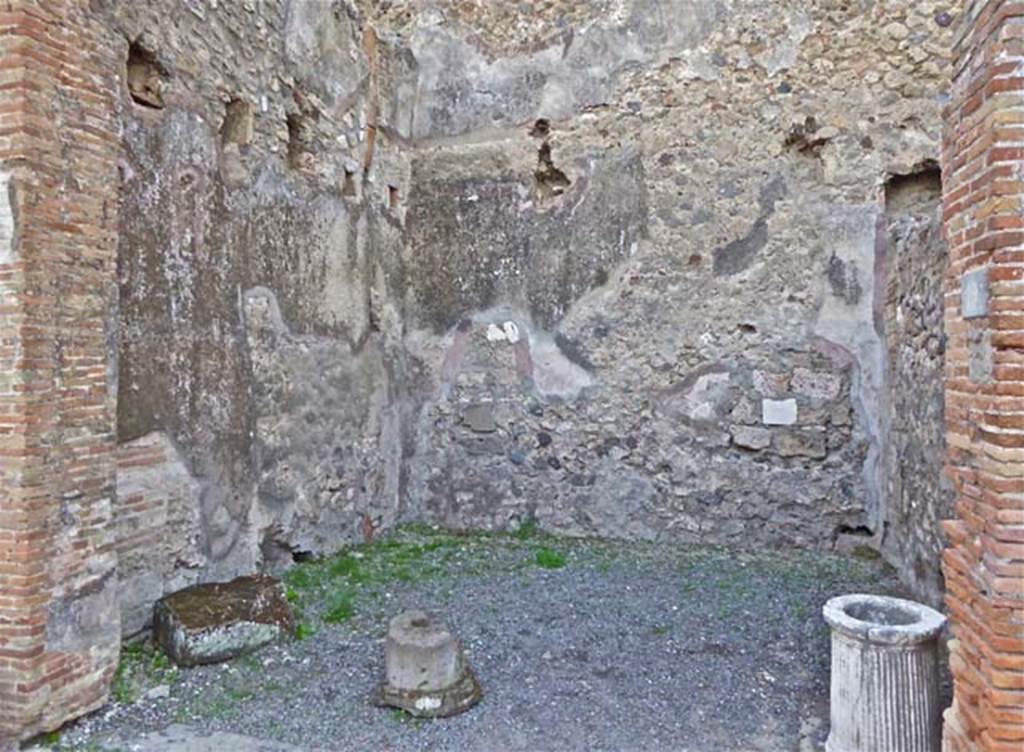 VI.8.19 Pompeii. October 2014. Looking west across entrance to shop. Photo courtesy of Michael Binns.