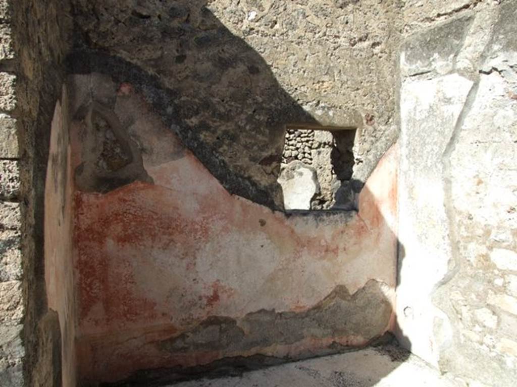 VI.8.20 Pompeii. March 2009. Room 5. North wall with window to entrance corridor.