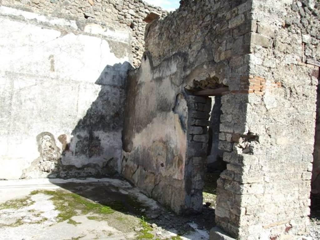VI.8.20 Pompeii. March 2009. Room 6, east wall (left) and south wall with doorway to room 7.
According to PPM –
“On the east wall, now however, no longer visible, a painting was interpreted as Admetus (PAH II, p.162) or better, as Arianna abandoned (Helbig 223).
(Note: PAH II, p.162 –
“……….. three paintings, in one of which was seen (a new thing) Theseus who had killed the Minotaur; in another on the facing wall, Adonis sitting injured, Venus and a Cupid; and finally in the third, which was on the wall (east wall), it seemed to me that I could see Admetus with the base of a landscape, Naples 3rd June 1826.”)
According to Helbig (223) –
“This was identified by Fiorelli as Admetus, I find this explanation unfounded, the painting was probably identical to 1216 – “Theseus seated with Arianna speaking to him, bemoaning her lot.”