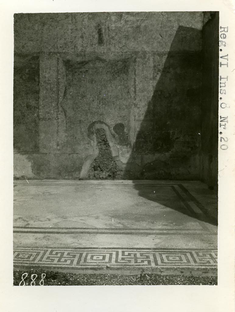 VI.8.20 Pompeii. Pre-1937-39.
Room 6, looking across mosaic floor towards east wall, where the outline of painted decoration can still be seen.
Photo courtesy of American Academy in Rome, Photographic Archive. Warsher collection no. 888.